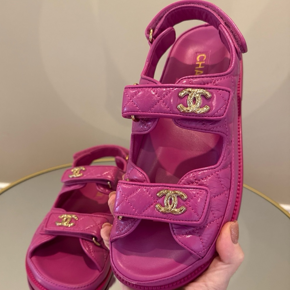 🩷CHANEL Dad sandals gold CC logo quilted leather sz 40